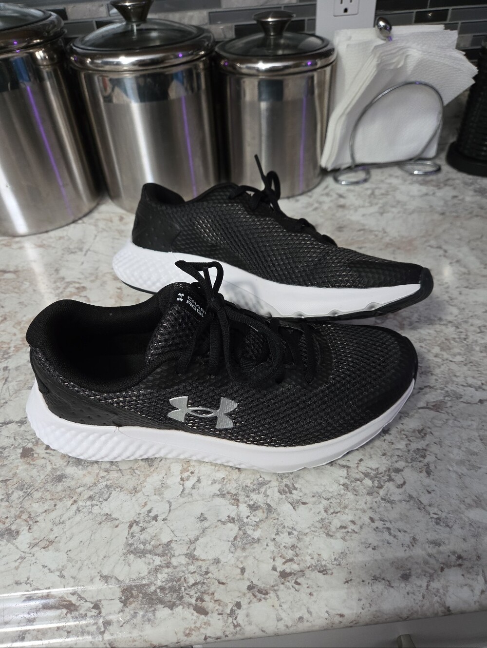 Under Armour Women's Size 9M Charged Rogue Sneakers Shoes Deluxe Foam New No Box